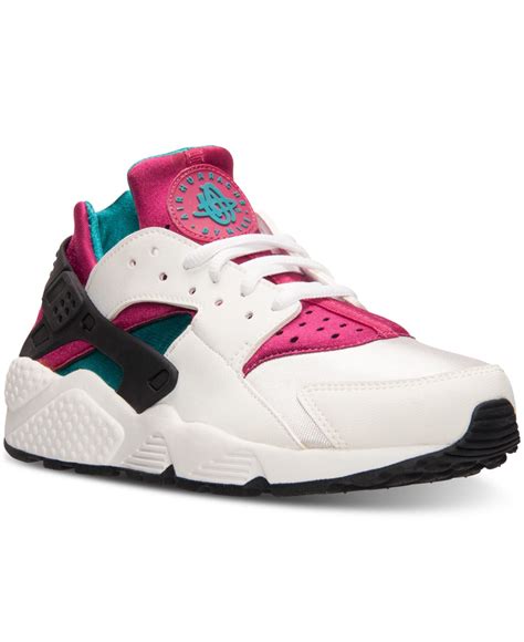 It has a unique shape resembling the traditional Mexican sandals of the same name, huarache. . Huaraches finish line